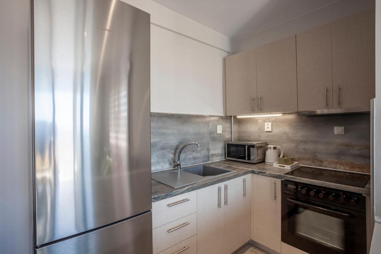 Apartment Lucid Dream Apt. |bozinis