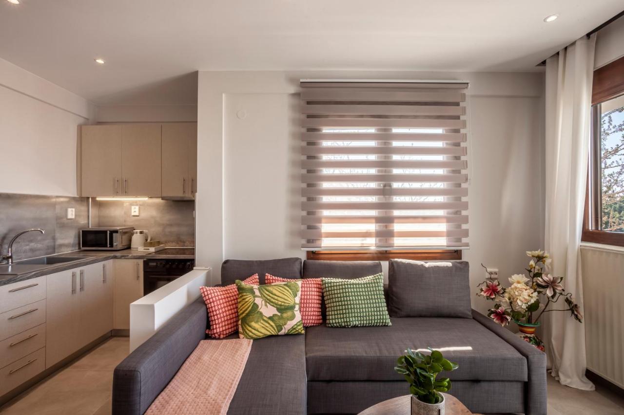 Lucid Dream Apt. |bozinis Psakoudia