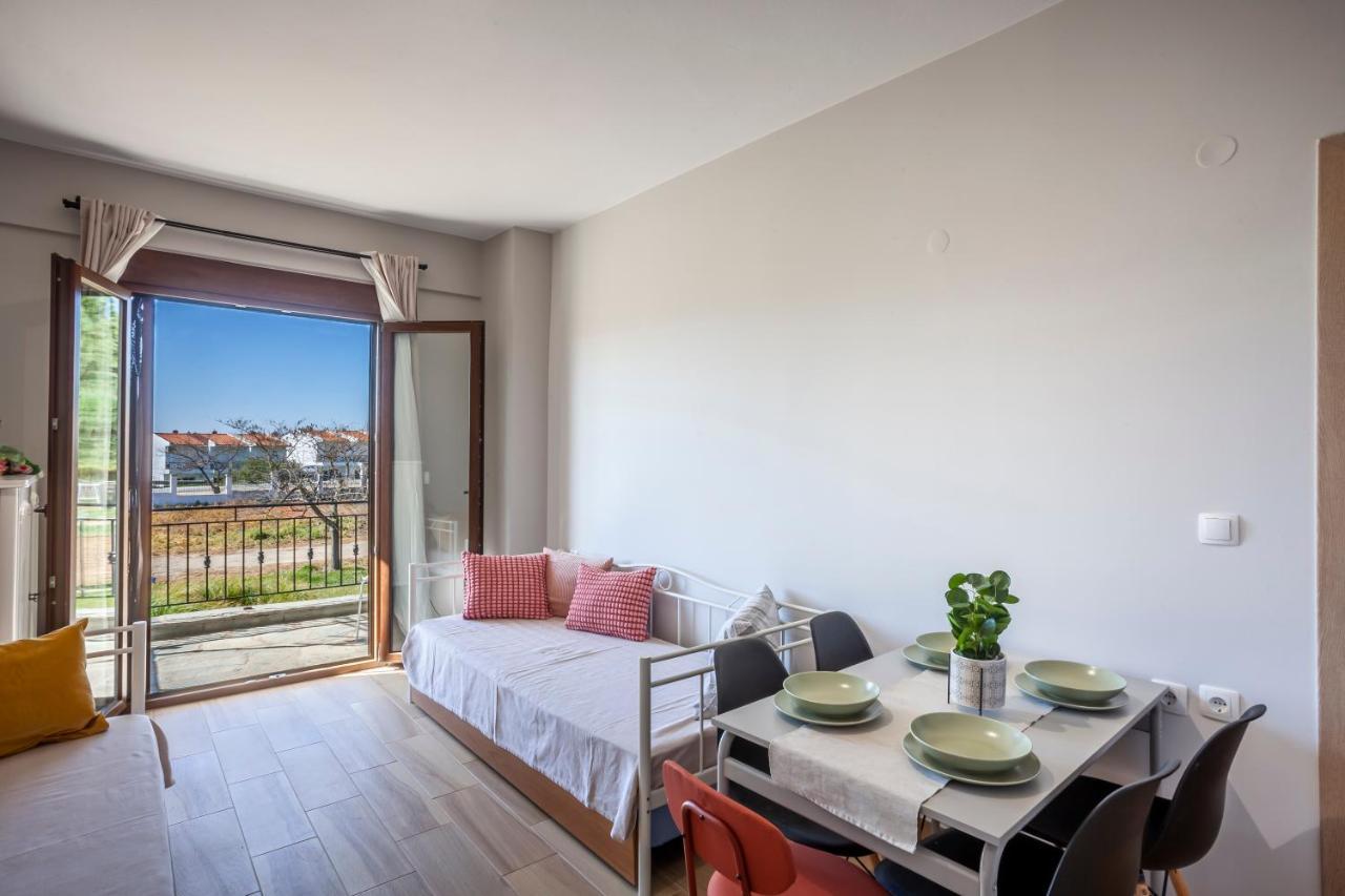 Lucid Dream Apt. |bozinis Psakoudia